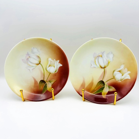 2 Vintage Reinhold Schlegelmilch (RS) Germany 6.5  white tulip floral dessert pl - Picture 1 of 10